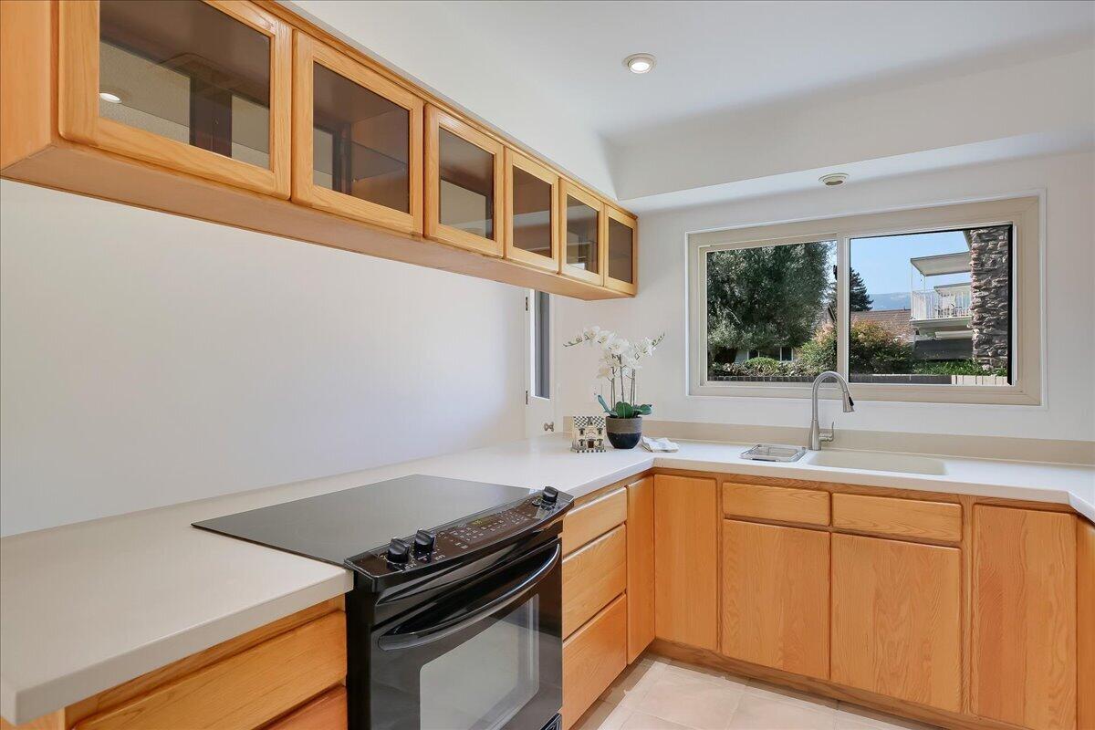5726 Encina Road Road Unit 1