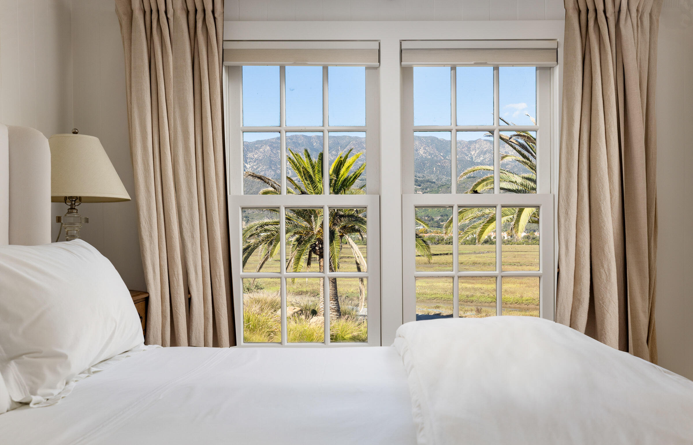 Carpinteria, California 93013, United States, 4 Bedrooms Bedrooms, ,5 BathroomsBathrooms,Residential,Active,238307