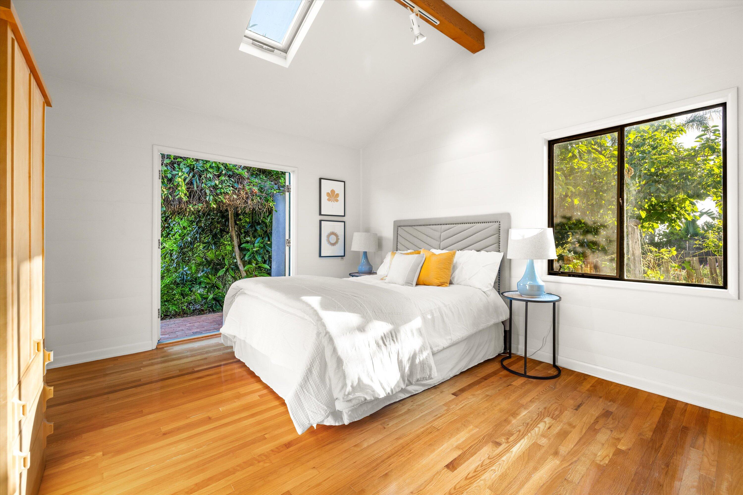 Santa Barbara, California 93105, United States, 3 Bedrooms Bedrooms, ,2 BathroomsBathrooms,Residential,Active,20592