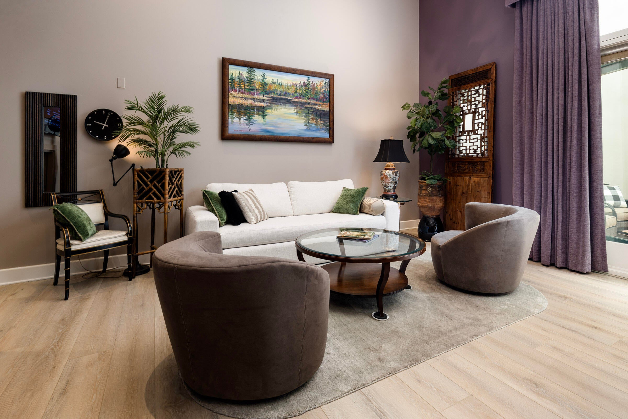 18 W Victoria Street Apt 110