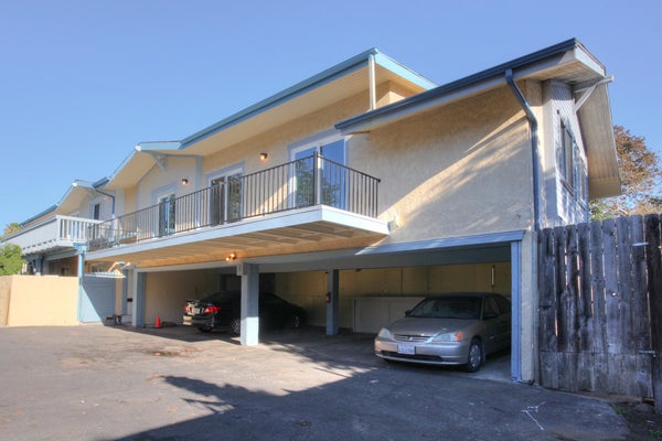 521 W ANAPAMU ST APT B, SANTA BARBARA, CA 93101 - Image c0944b4ce6fdbd686ba7e62c0a54beed/4016247478
