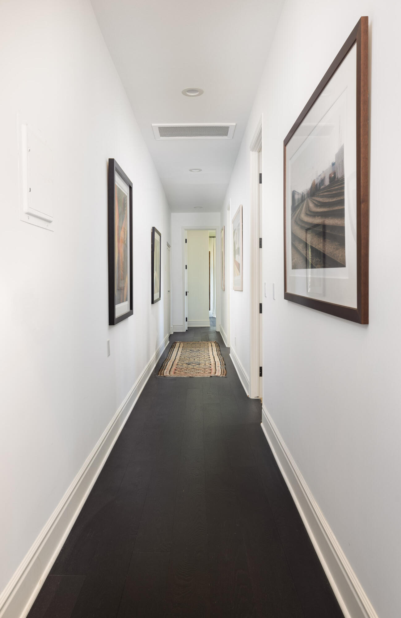 Santa Barbara, California 93103, United States, 4 Bedrooms Bedrooms, ,5 BathroomsBathrooms,Residential,Active,116302