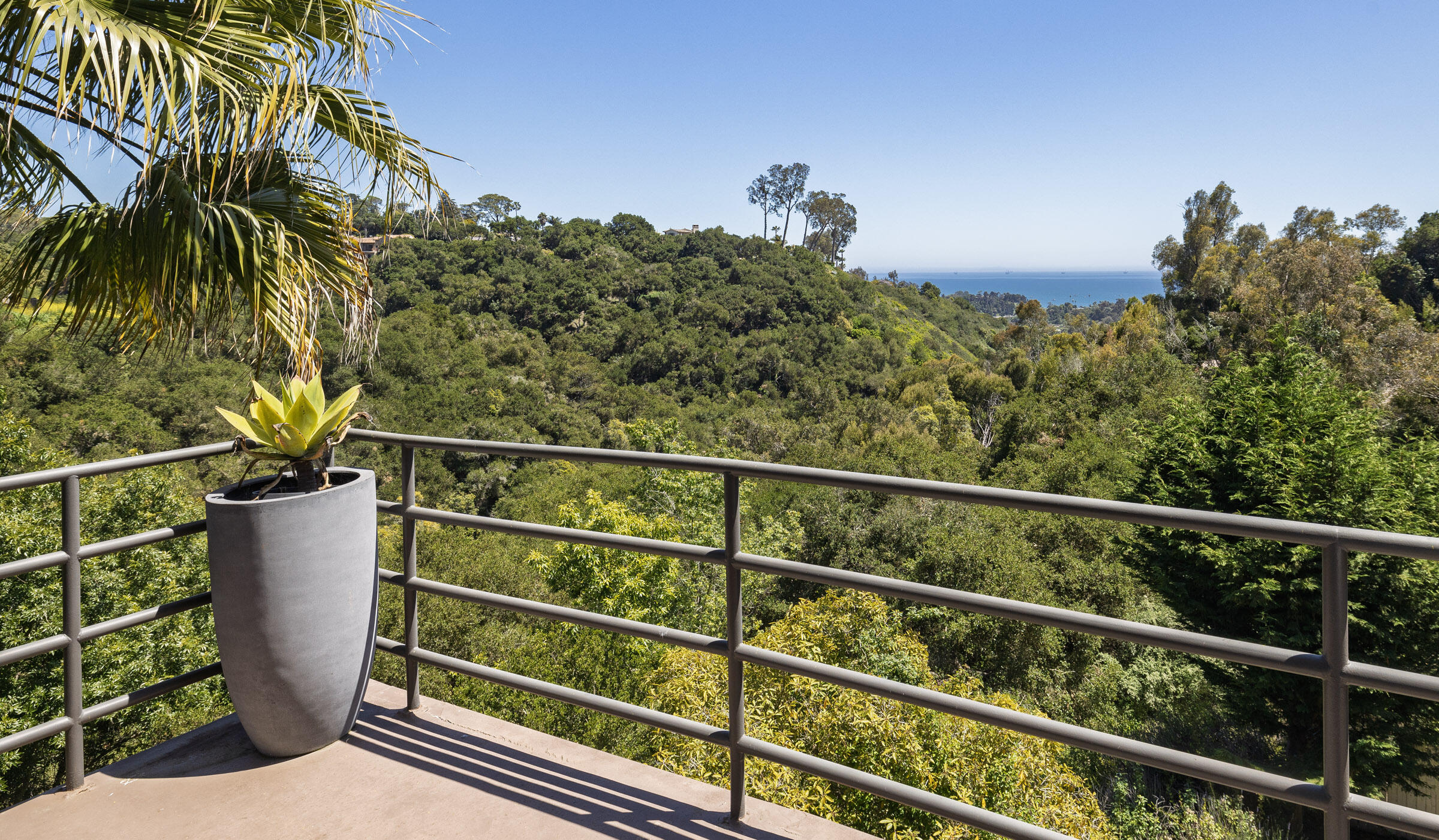 Santa Barbara, California 93103, United States, 4 Bedrooms Bedrooms, ,5 BathroomsBathrooms,Residential,Active,116302