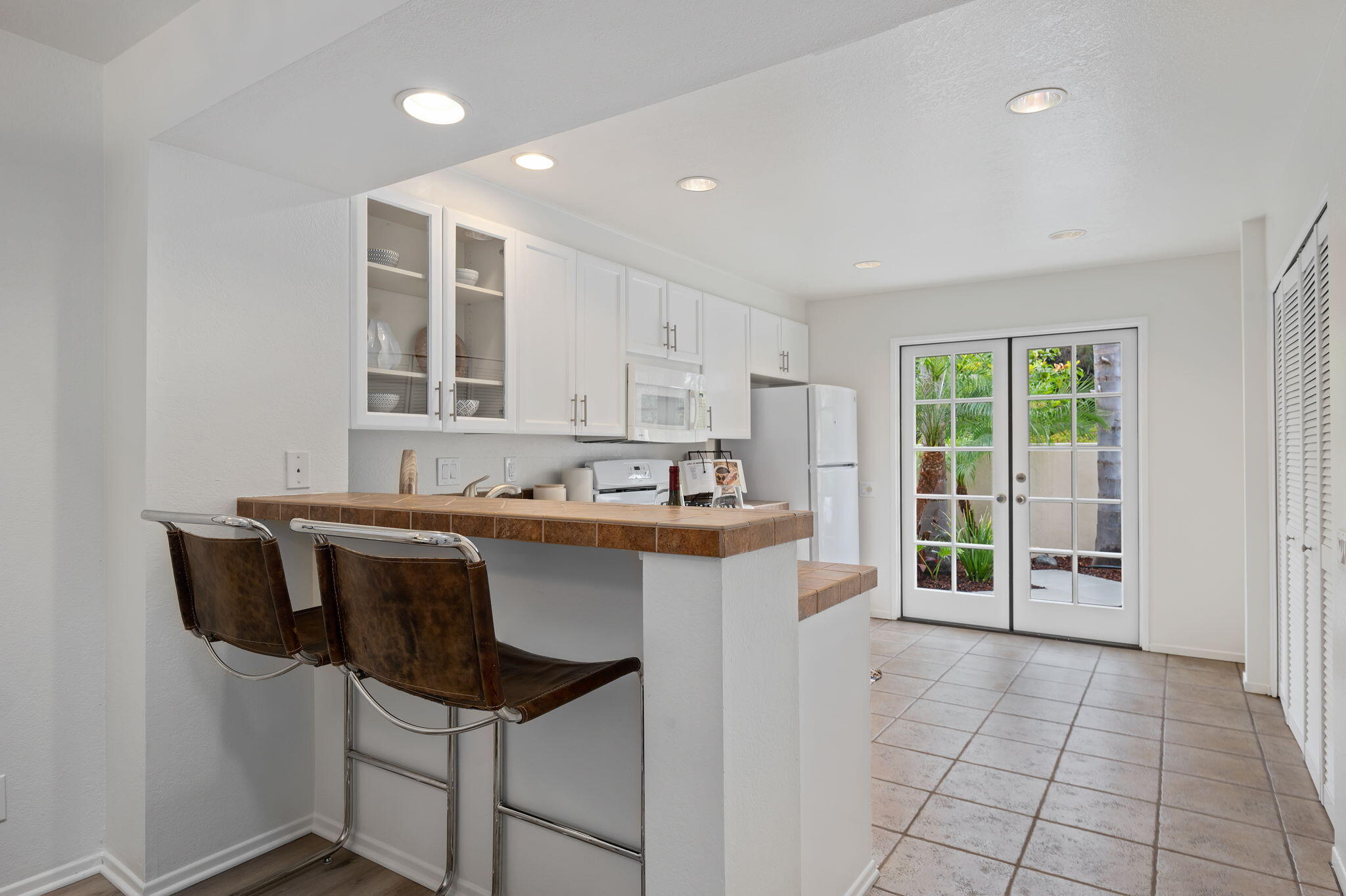 Santa Barbara, California 93105, United States, 3 Bedrooms Bedrooms, ,3 BathroomsBathrooms,Residential,Active,146516