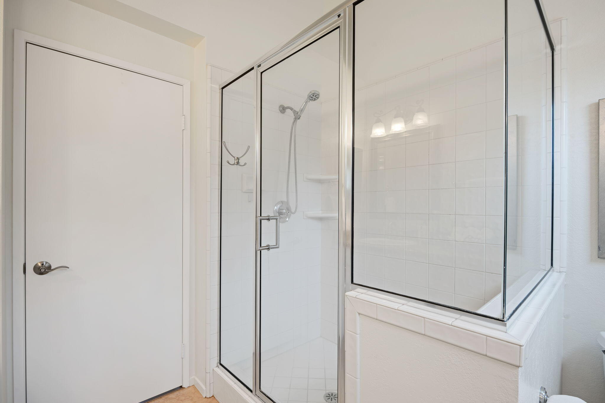 Santa Barbara, California 93105, United States, 3 Bedrooms Bedrooms, ,3 BathroomsBathrooms,Residential,Active,146516