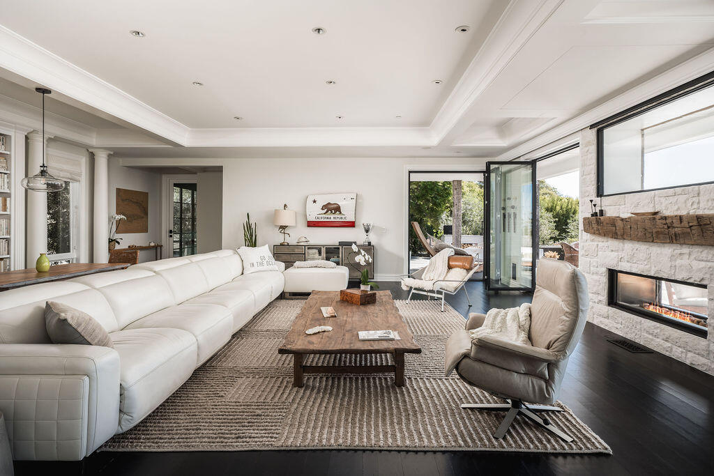 Santa Barbara, California 93110, United States, 6 Bedrooms Bedrooms, ,8 BathroomsBathrooms,Residential,Active,227252