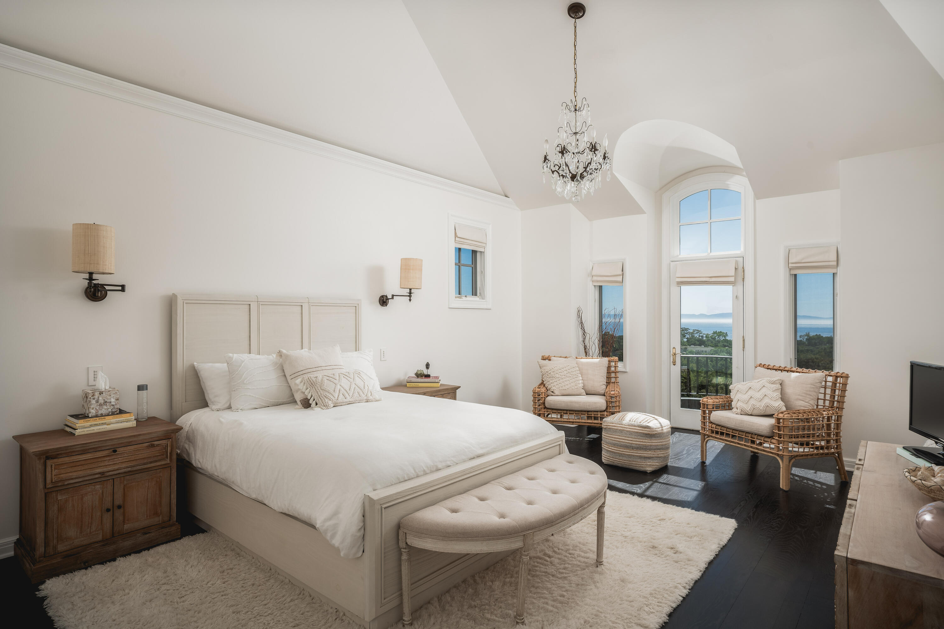 Santa Barbara, California 93110, United States, 6 Bedrooms Bedrooms, ,8 BathroomsBathrooms,Residential,Active,227252