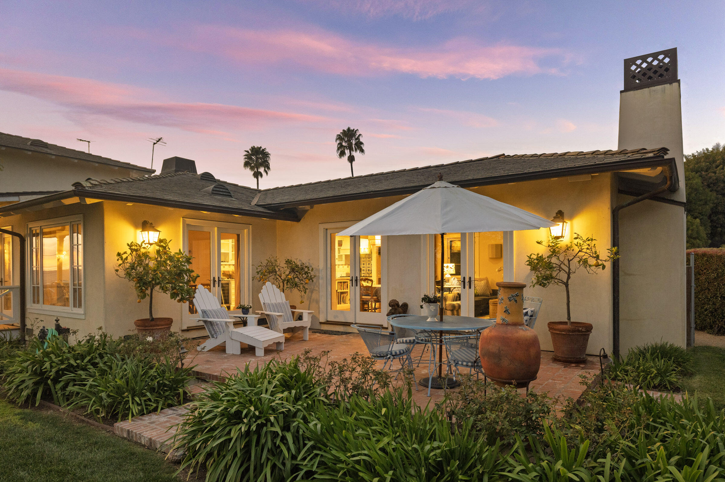 Santa Barbara, California 93108, United States, 5 Bedrooms Bedrooms, ,4 BathroomsBathrooms,Residential,Active,87427