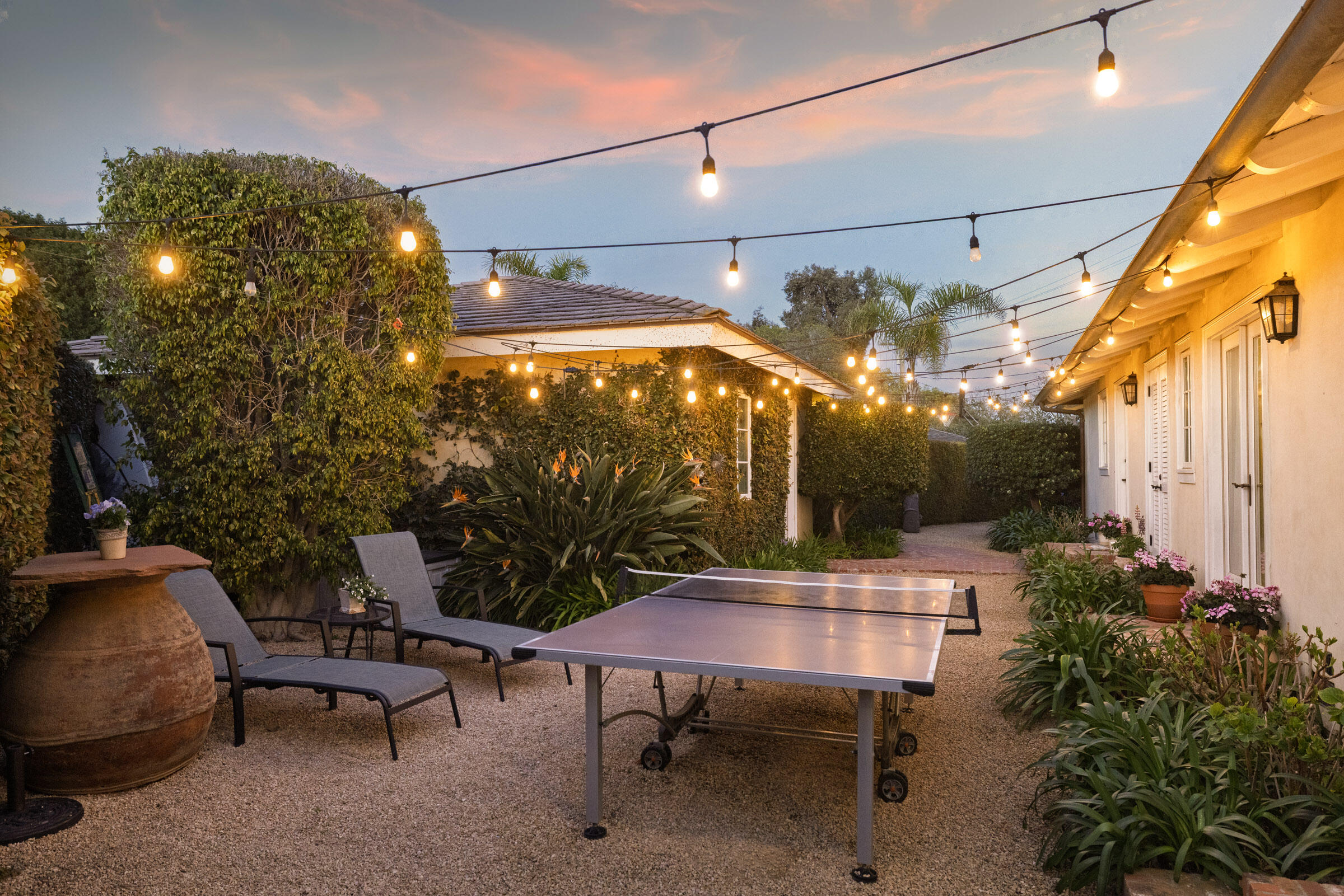 Santa Barbara, California 93108, United States, 5 Bedrooms Bedrooms, ,4 BathroomsBathrooms,Residential,Active,87427