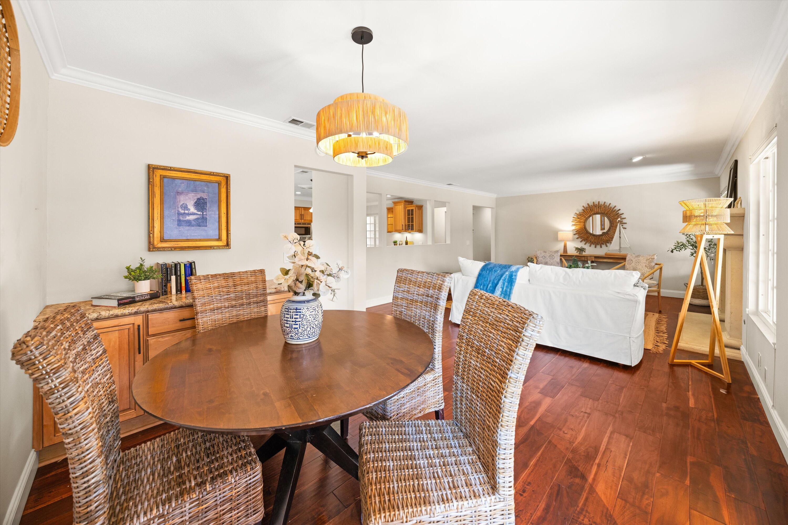 Santa Barbara, California 93111, United States, 3 Bedrooms Bedrooms, ,2 BathroomsBathrooms,Residential,Pending,105935