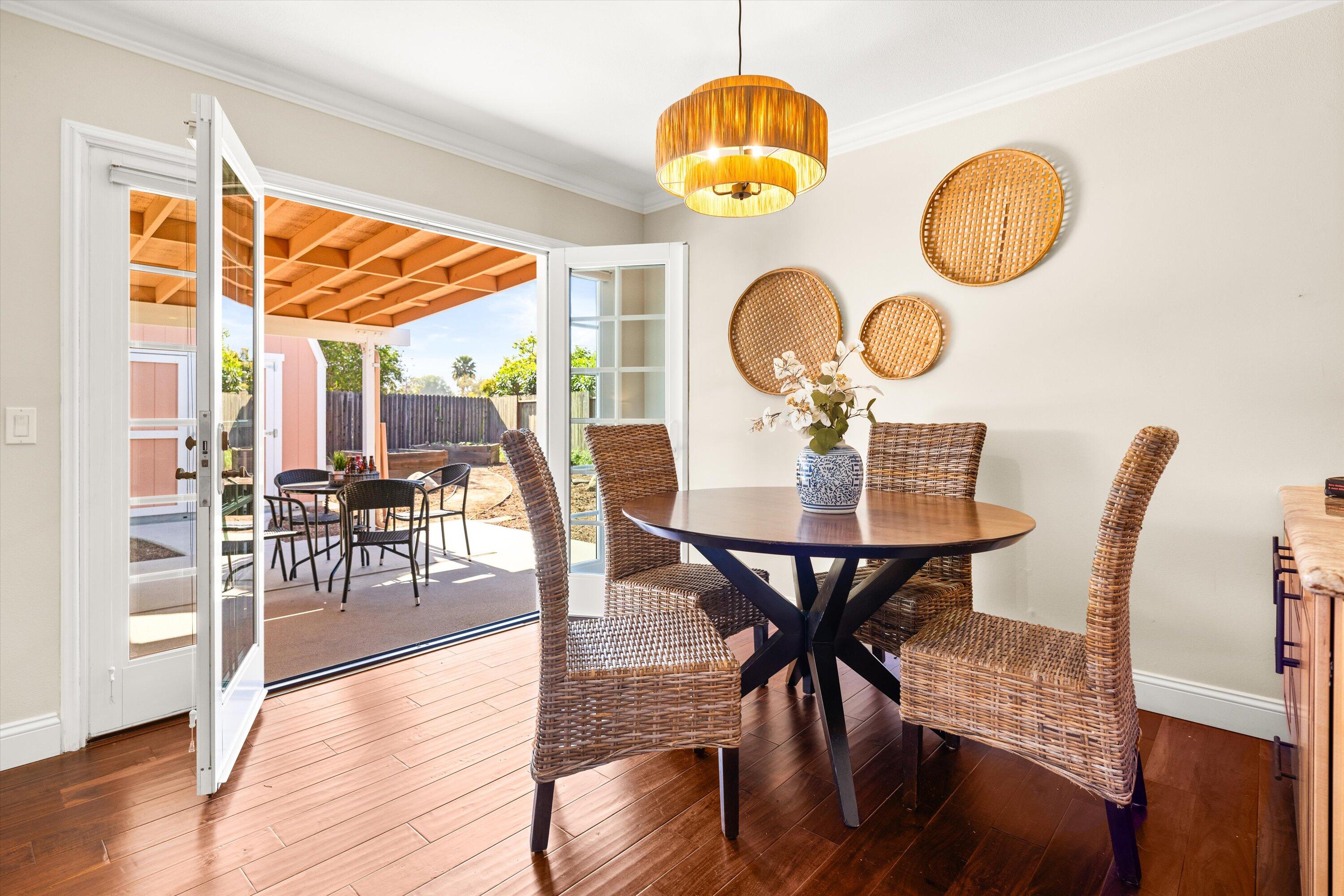 Santa Barbara, California 93111, United States, 3 Bedrooms Bedrooms, ,2 BathroomsBathrooms,Residential,Pending,105935