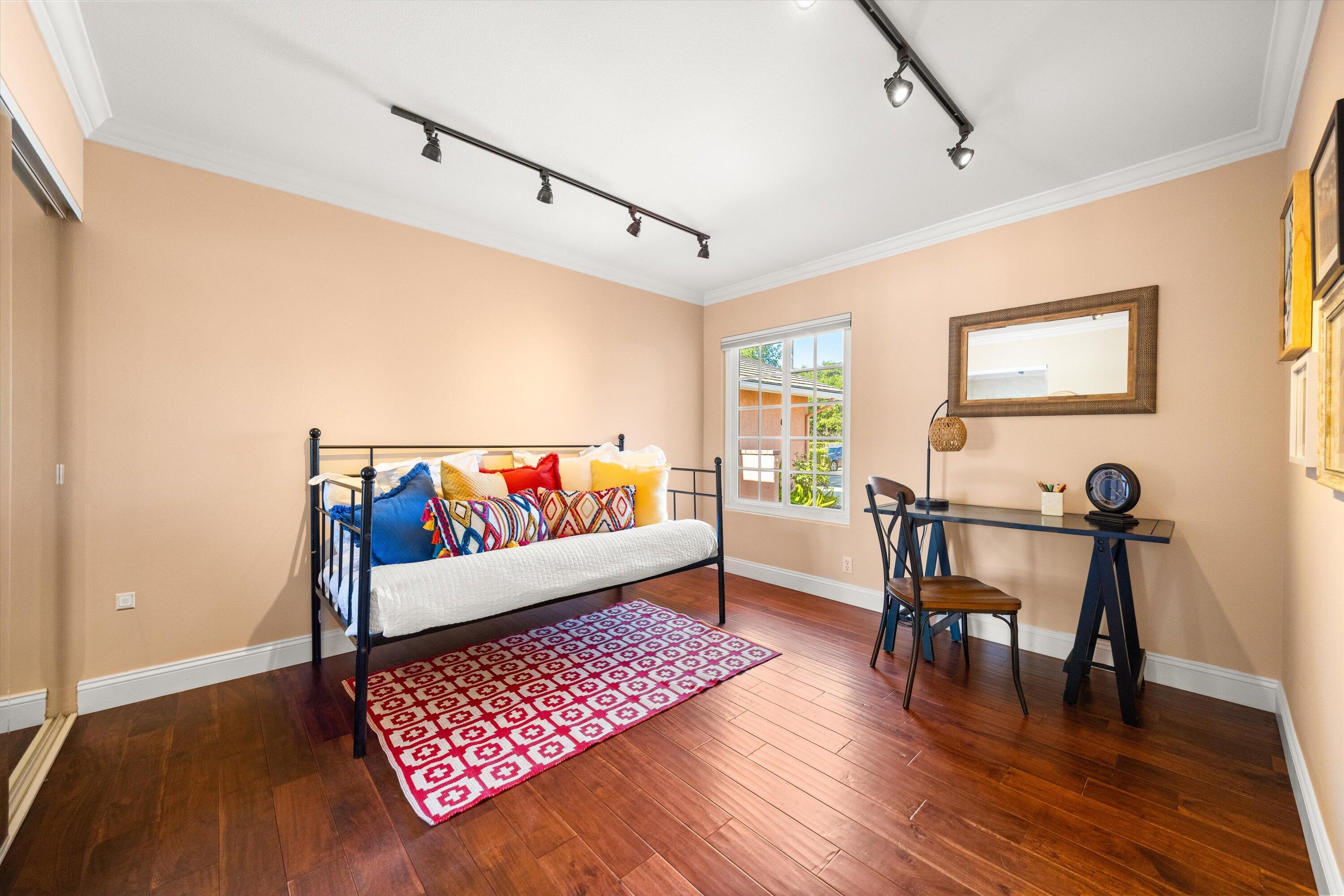 Santa Barbara, California 93111, United States, 3 Bedrooms Bedrooms, ,2 BathroomsBathrooms,Residential,Pending,105935