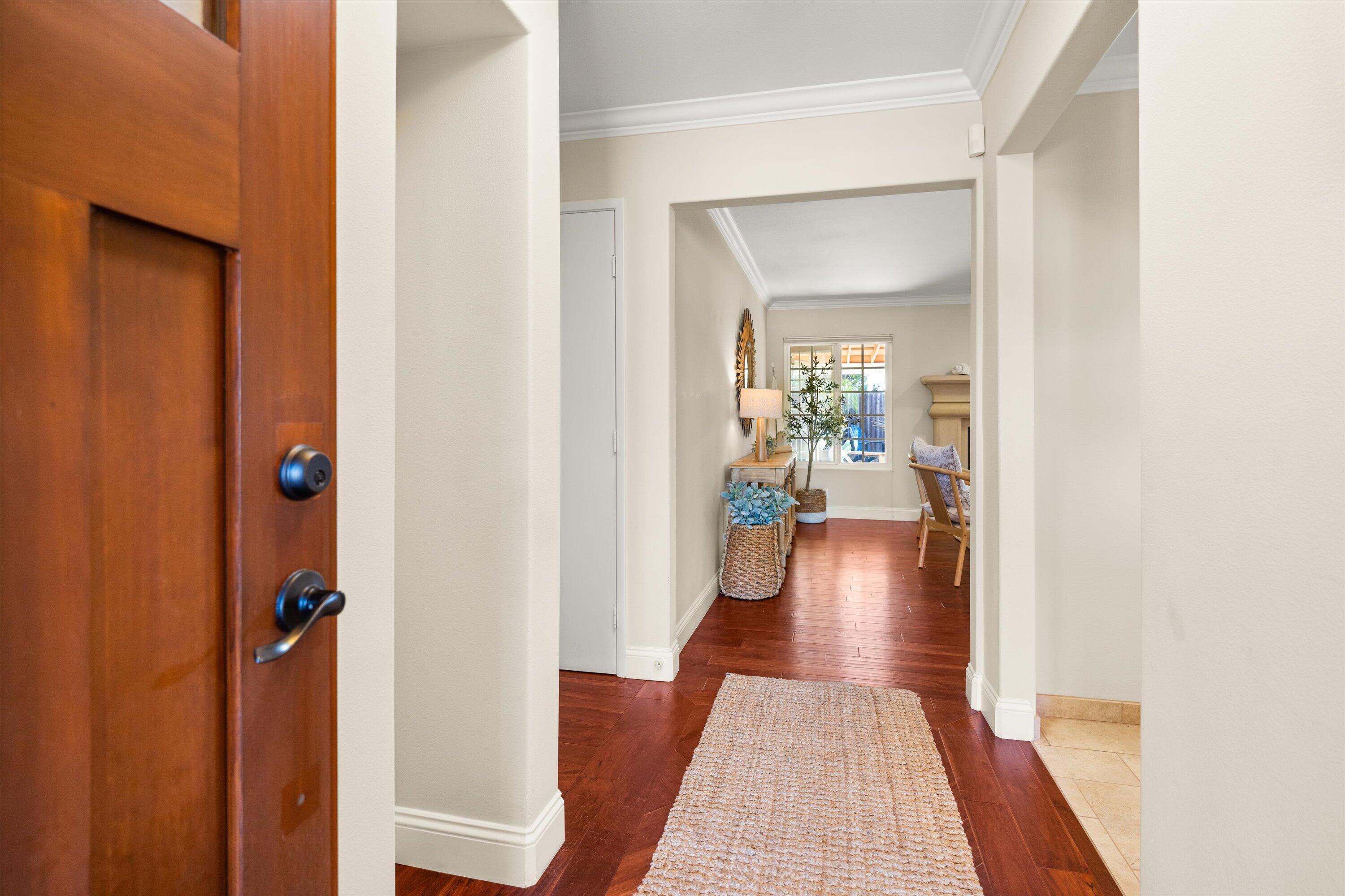 Santa Barbara, California 93111, United States, 3 Bedrooms Bedrooms, ,2 BathroomsBathrooms,Residential,Pending,105935