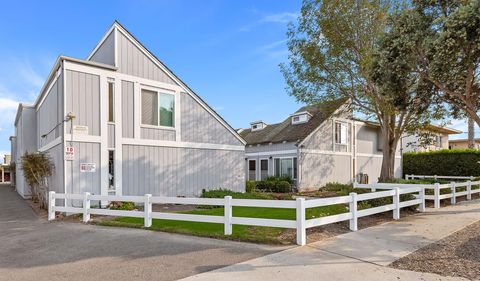 Photo of 220 Elm Avenue #Apt 19, CARPINTERIA, CA 93013 (MLS # 26-1347)