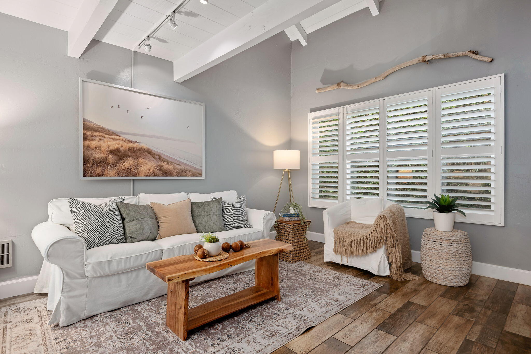 220 Elm Avenue Apt 19