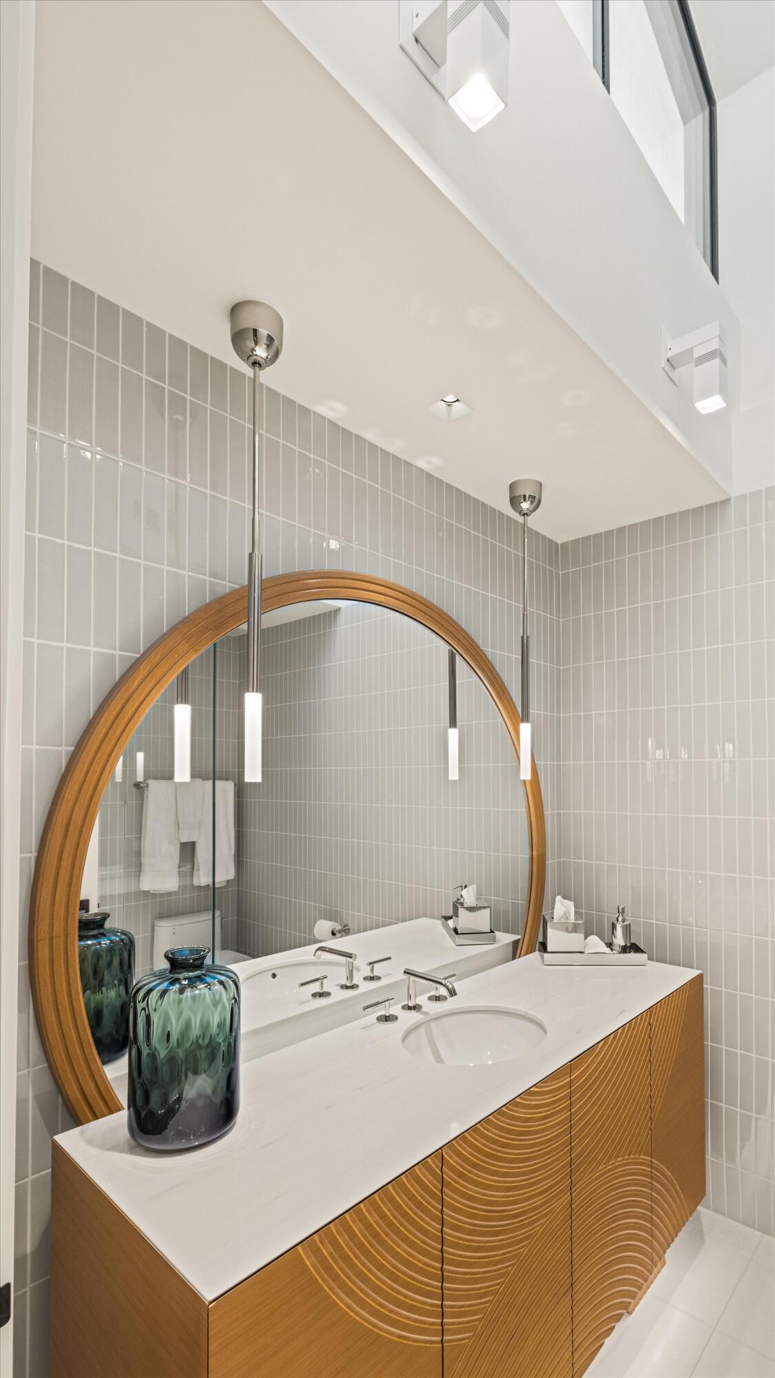 Santa Barbara, California 93109, United States, 4 Bedrooms Bedrooms, ,7 BathroomsBathrooms,Residential,Active,31533