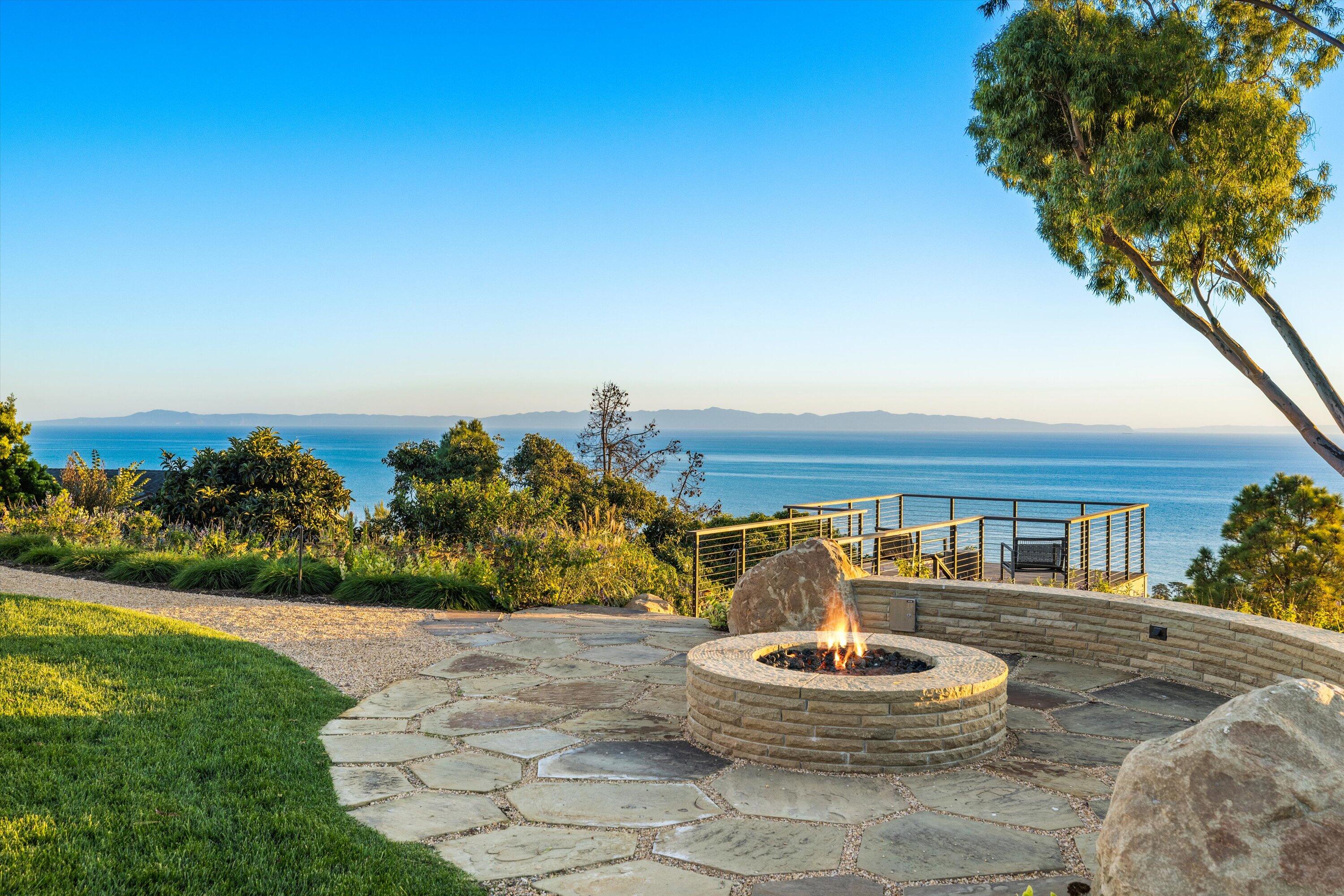 Santa Barbara, California 93109, United States, 4 Bedrooms Bedrooms, ,7 BathroomsBathrooms,Residential,Active,31533