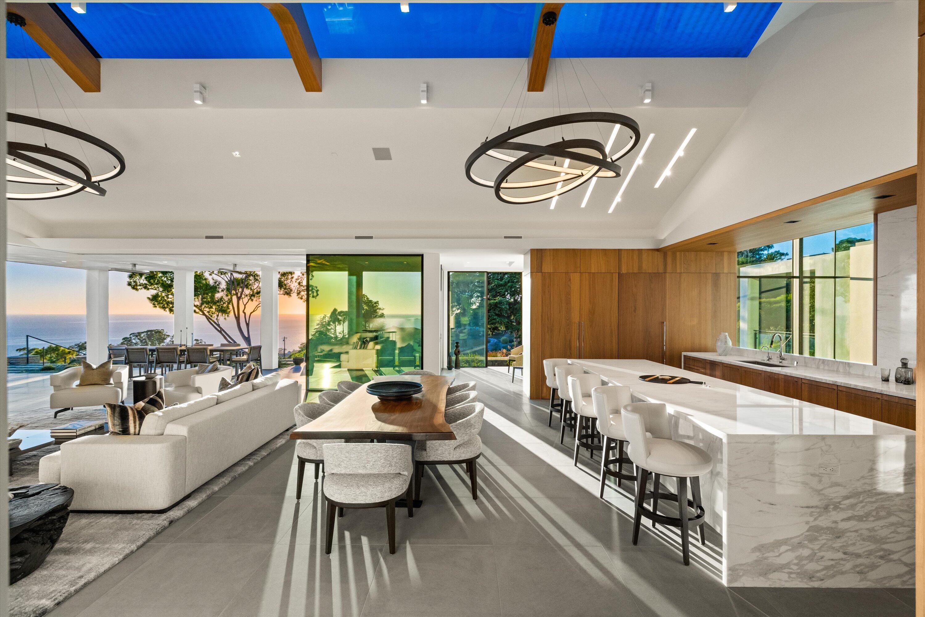 Santa Barbara, California 93109, United States, 4 Bedrooms Bedrooms, ,7 BathroomsBathrooms,Residential,Active,31533