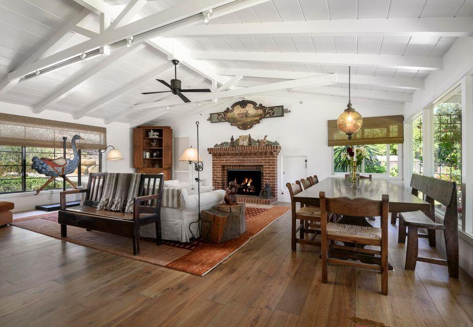 Montecito, California 93108, United States, 3 Bedrooms Bedrooms, ,3 BathroomsBathrooms,Residential,Active,153530