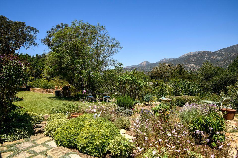 Montecito, California 93108, United States, 3 Bedrooms Bedrooms, ,3 BathroomsBathrooms,Residential,Active,153530