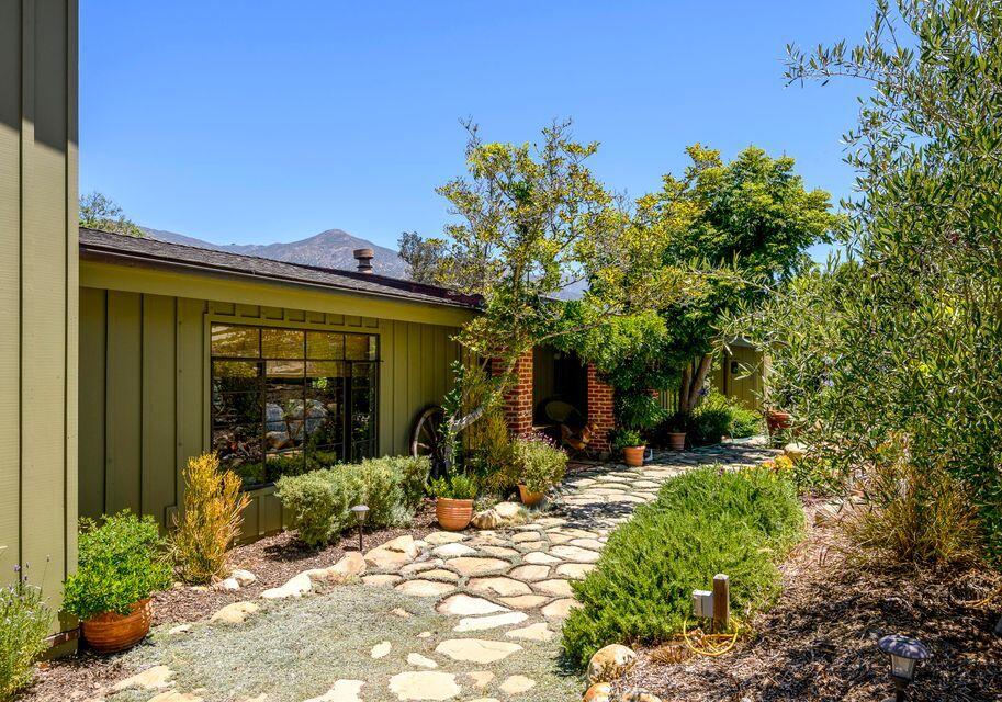 Montecito, California 93108, United States, 3 Bedrooms Bedrooms, ,3 BathroomsBathrooms,Residential,Active,153530