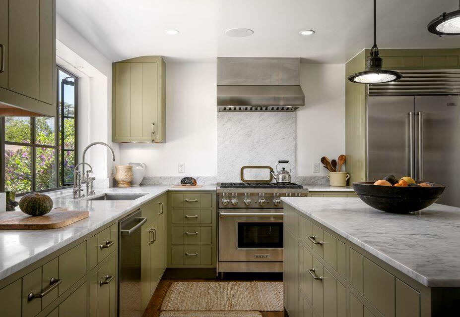 Montecito, California 93108, United States, 3 Bedrooms Bedrooms, ,3 BathroomsBathrooms,Residential,Active,153530