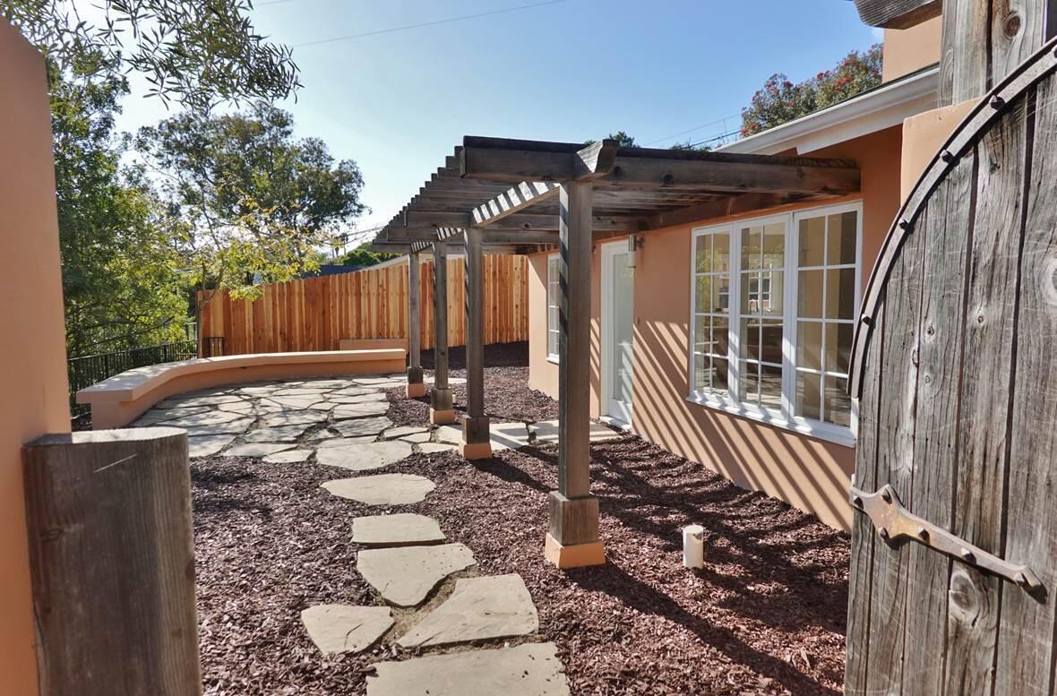 1324 Kenwood Road