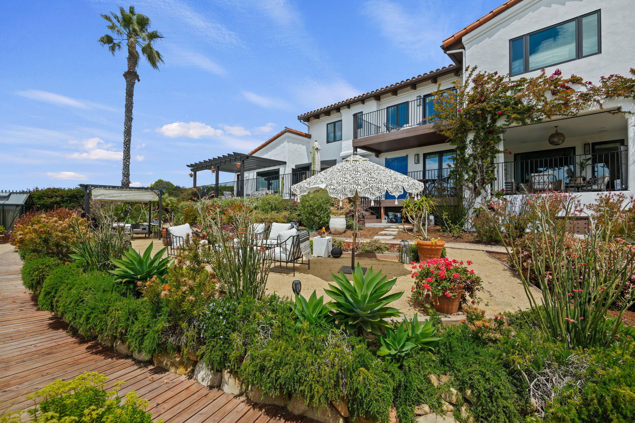 Santa Barbara, California 93109, United States, 4 Bedrooms Bedrooms, ,4 BathroomsBathrooms,Residential,Active,119267
