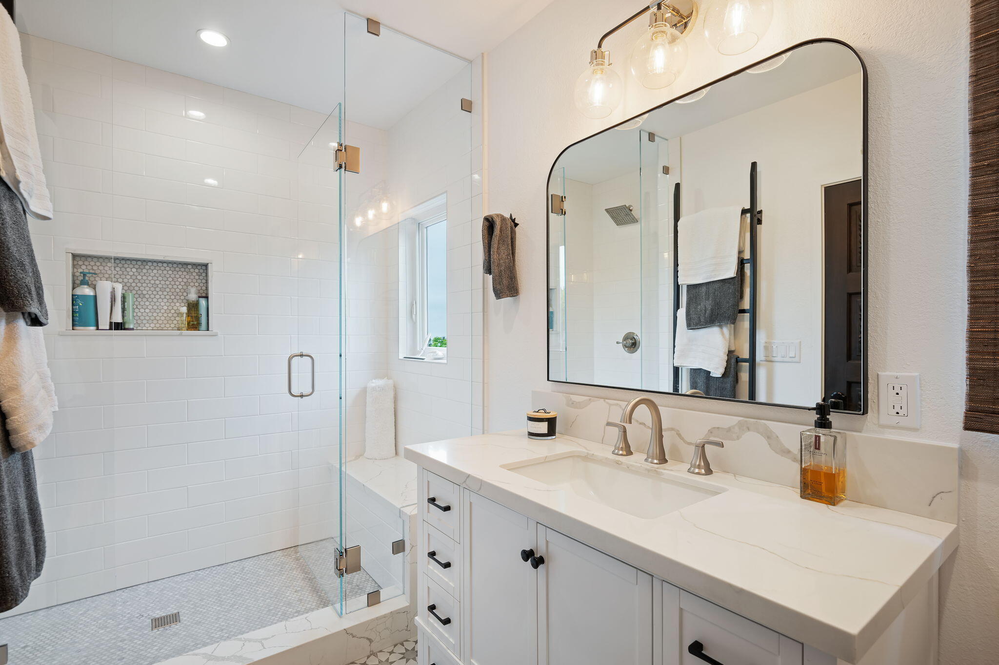 Santa Barbara, California 93109, United States, 4 Bedrooms Bedrooms, ,4 BathroomsBathrooms,Residential,Active,119267