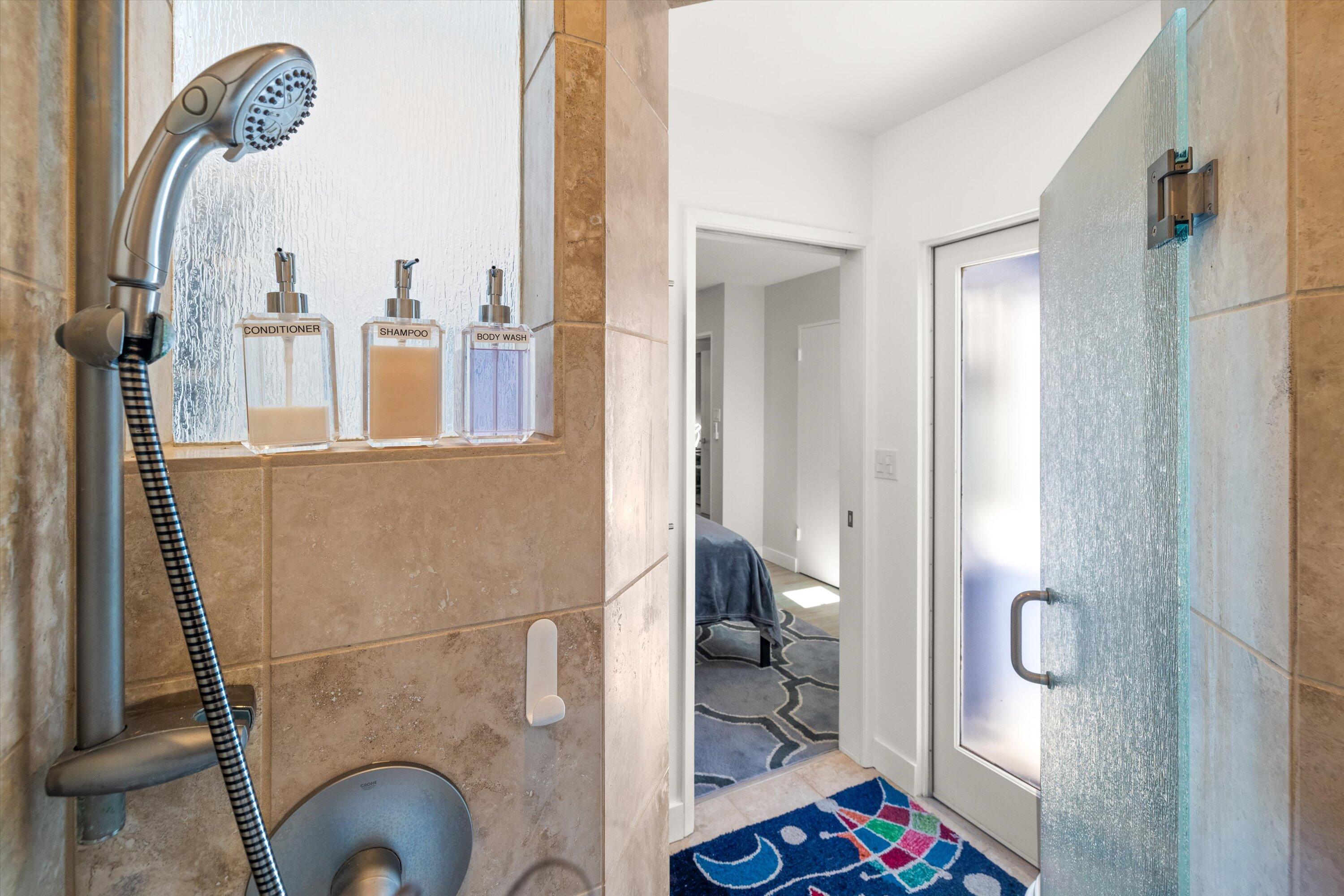 Santa Barbara, California 93109, United States, 3 Bedrooms Bedrooms, ,2 BathroomsBathrooms,Residential,Active,187672