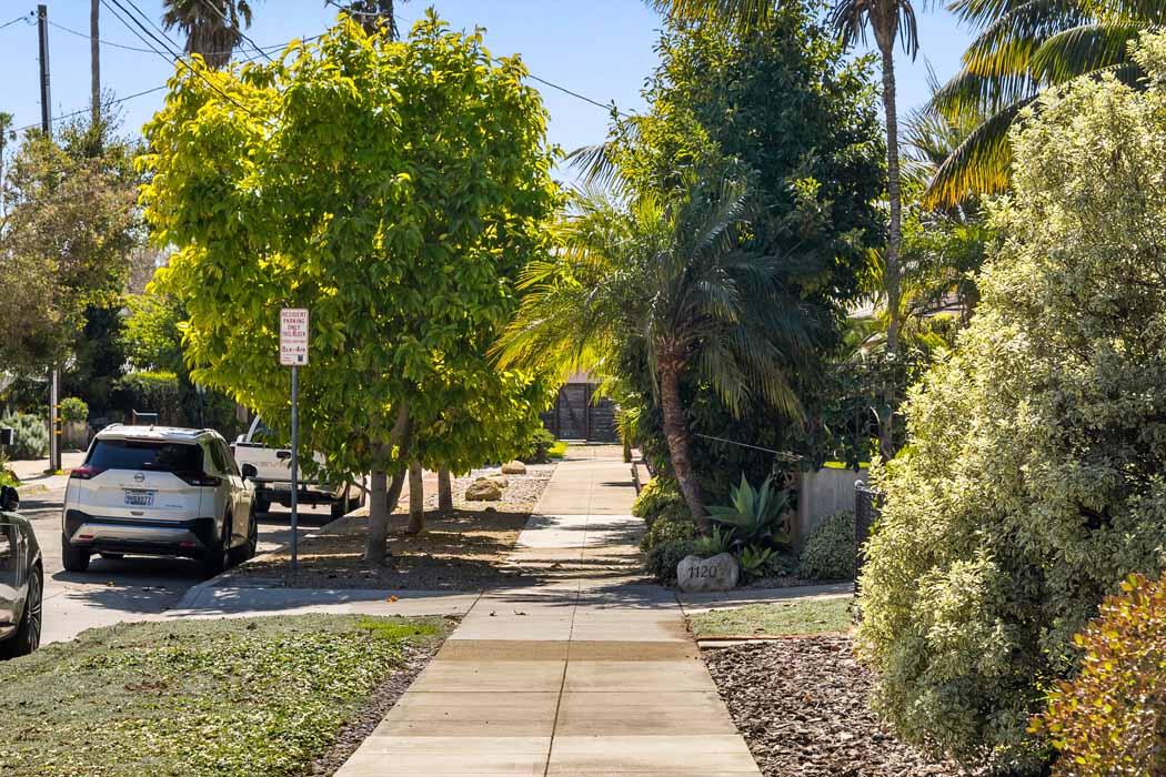 Santa Barbara, California 93109, United States, 3 Bedrooms Bedrooms, ,2 BathroomsBathrooms,Residential,Active,187672