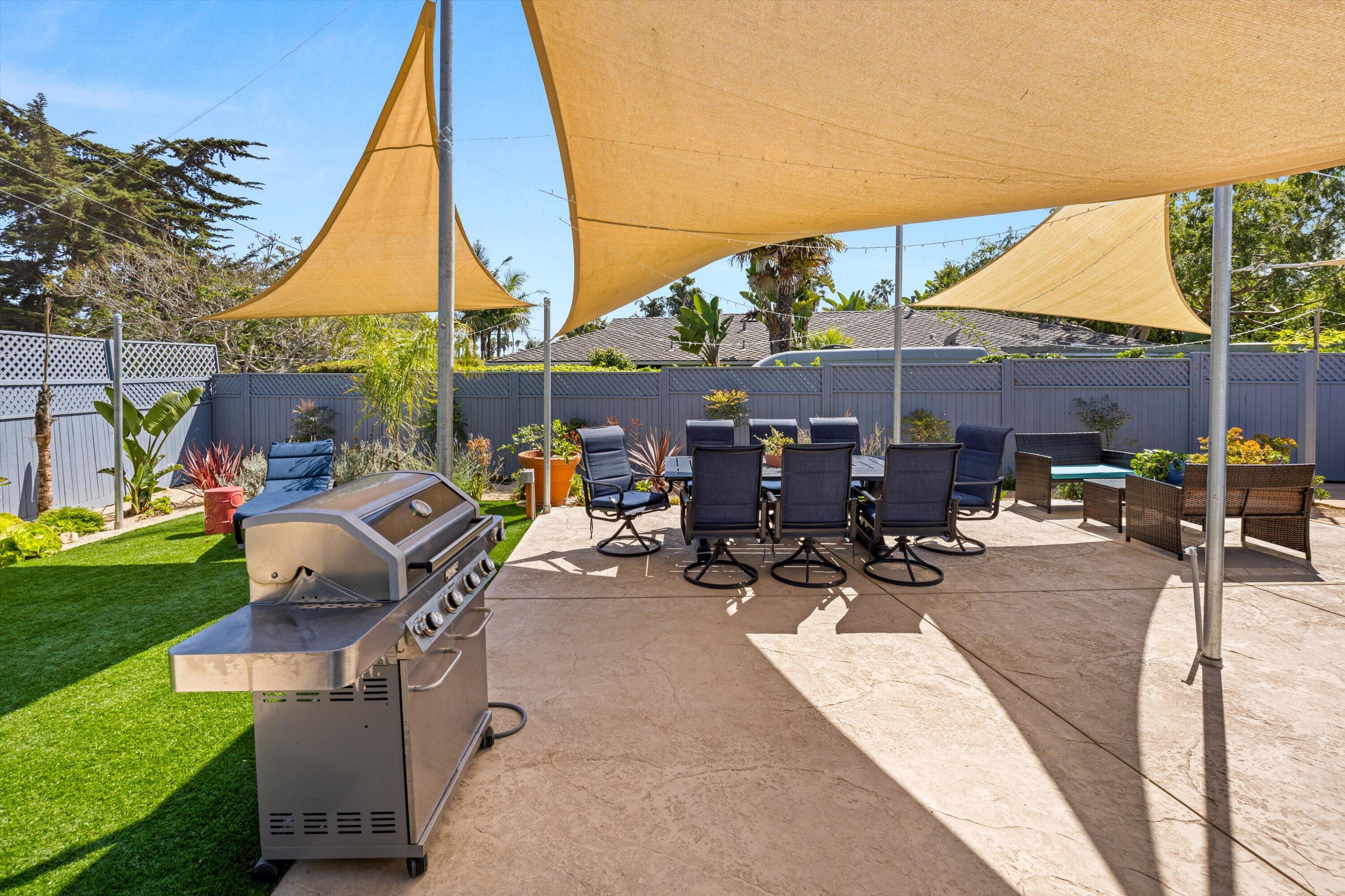 Santa Barbara, California 93109, United States, 3 Bedrooms Bedrooms, ,2 BathroomsBathrooms,Residential,Active,187672