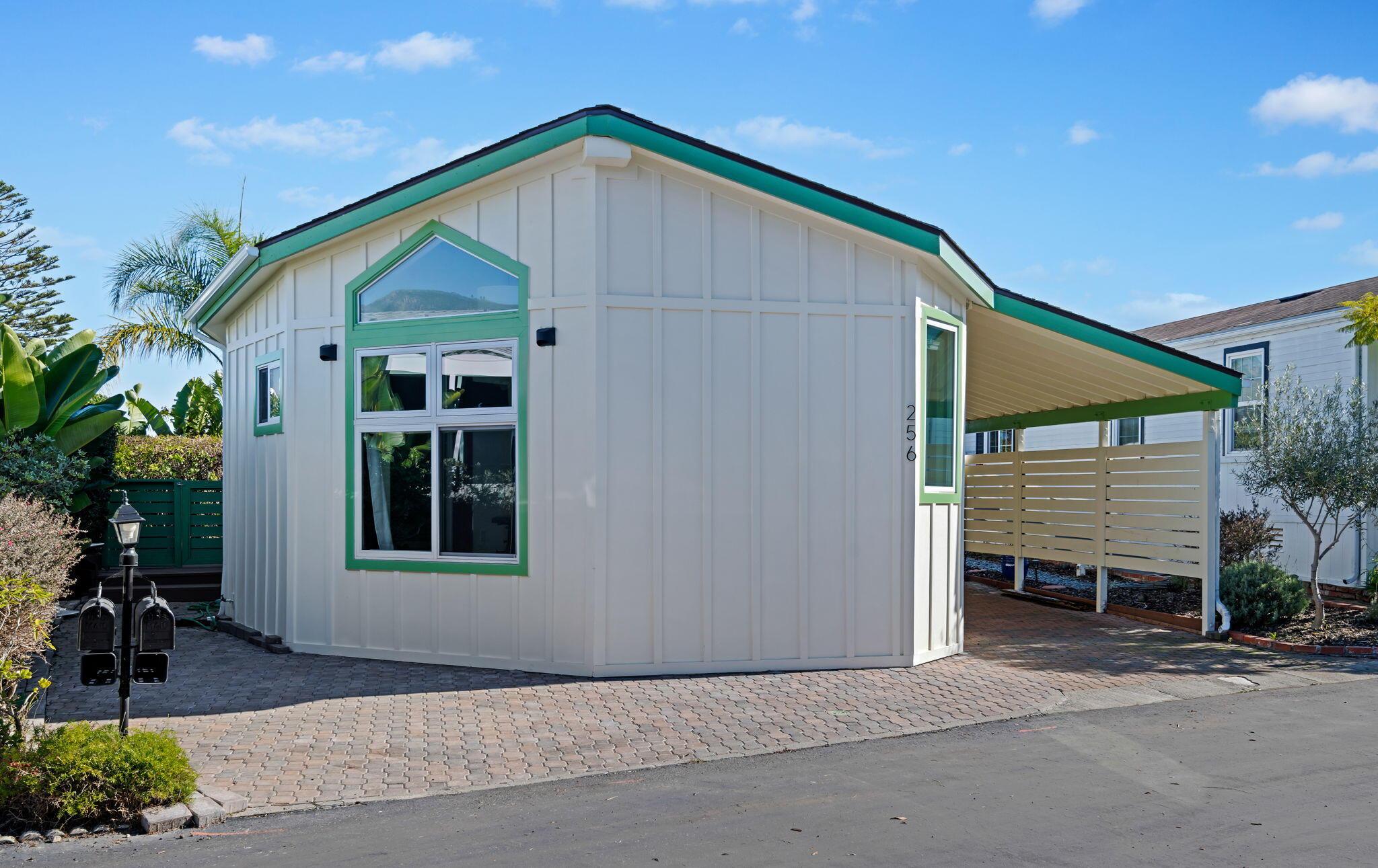 Santa Barbara, California 93110, United States, 2 Bedrooms Bedrooms, ,2 BathroomsBathrooms,Residential,Active,249923