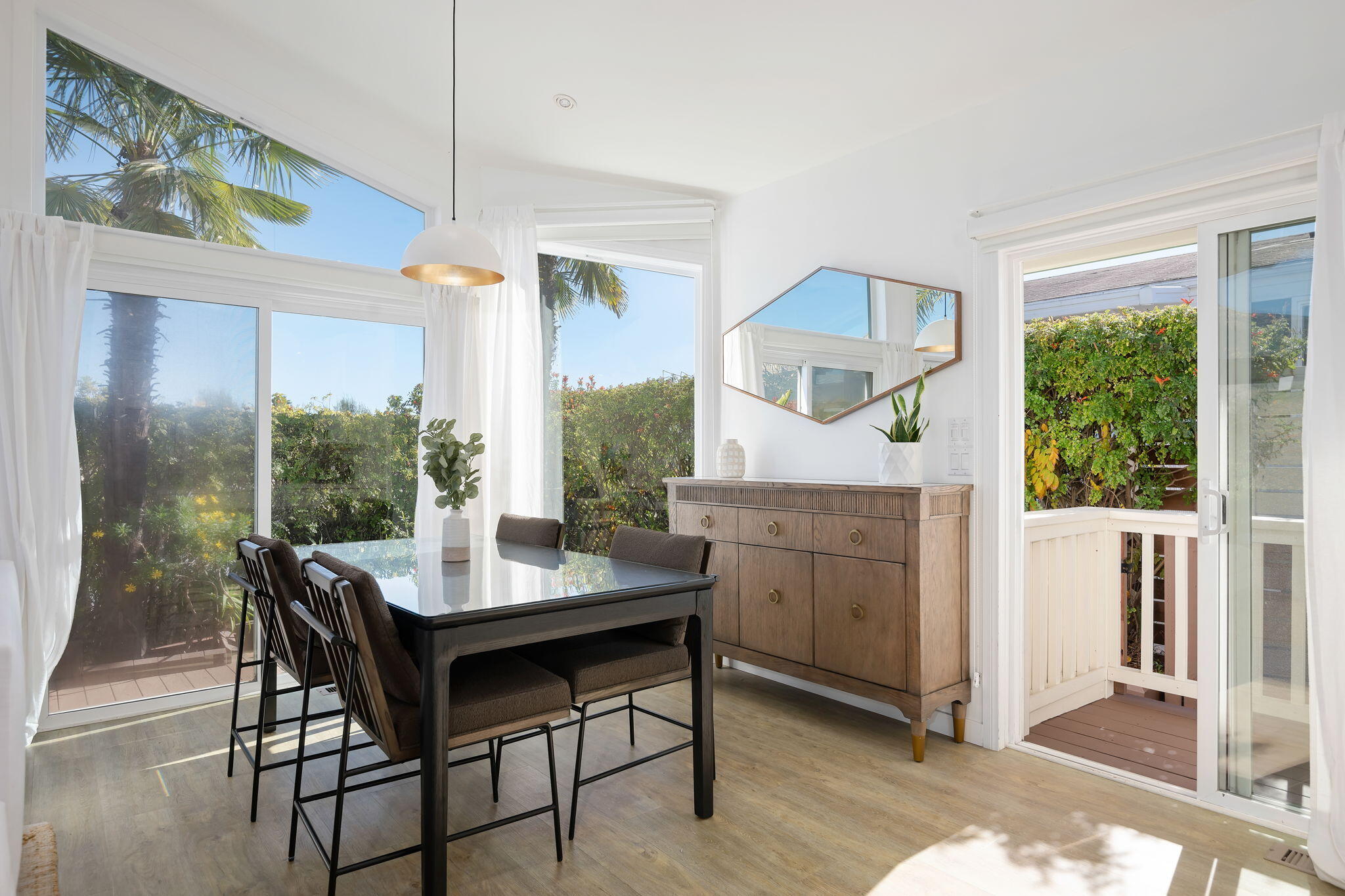 Santa Barbara, California 93110, United States, 2 Bedrooms Bedrooms, ,2 BathroomsBathrooms,Residential,Active,249923