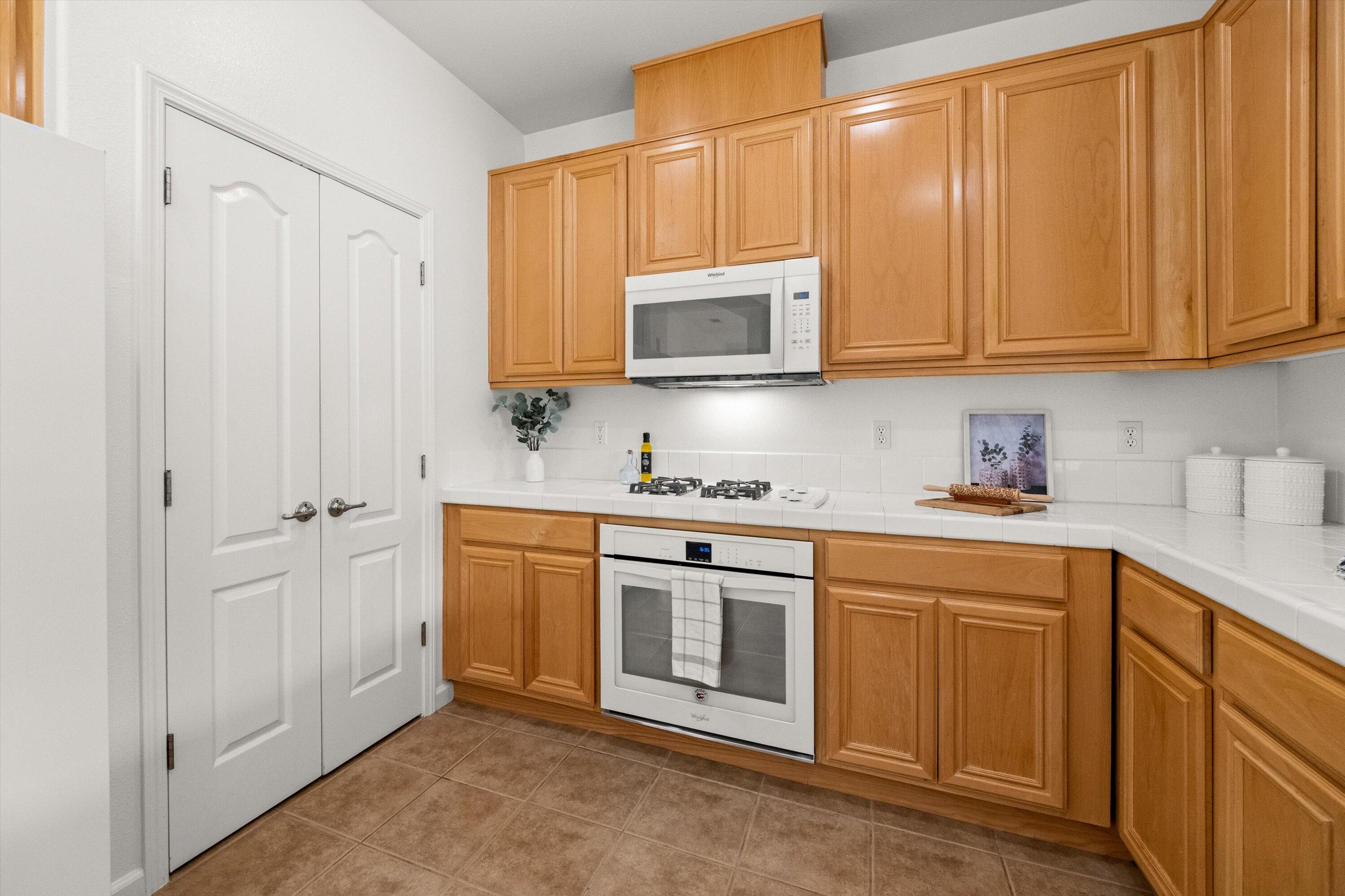 Los Alamos, California 93440, United States, 3 Bedrooms Bedrooms, ,2 BathroomsBathrooms,Residential,Active,190778