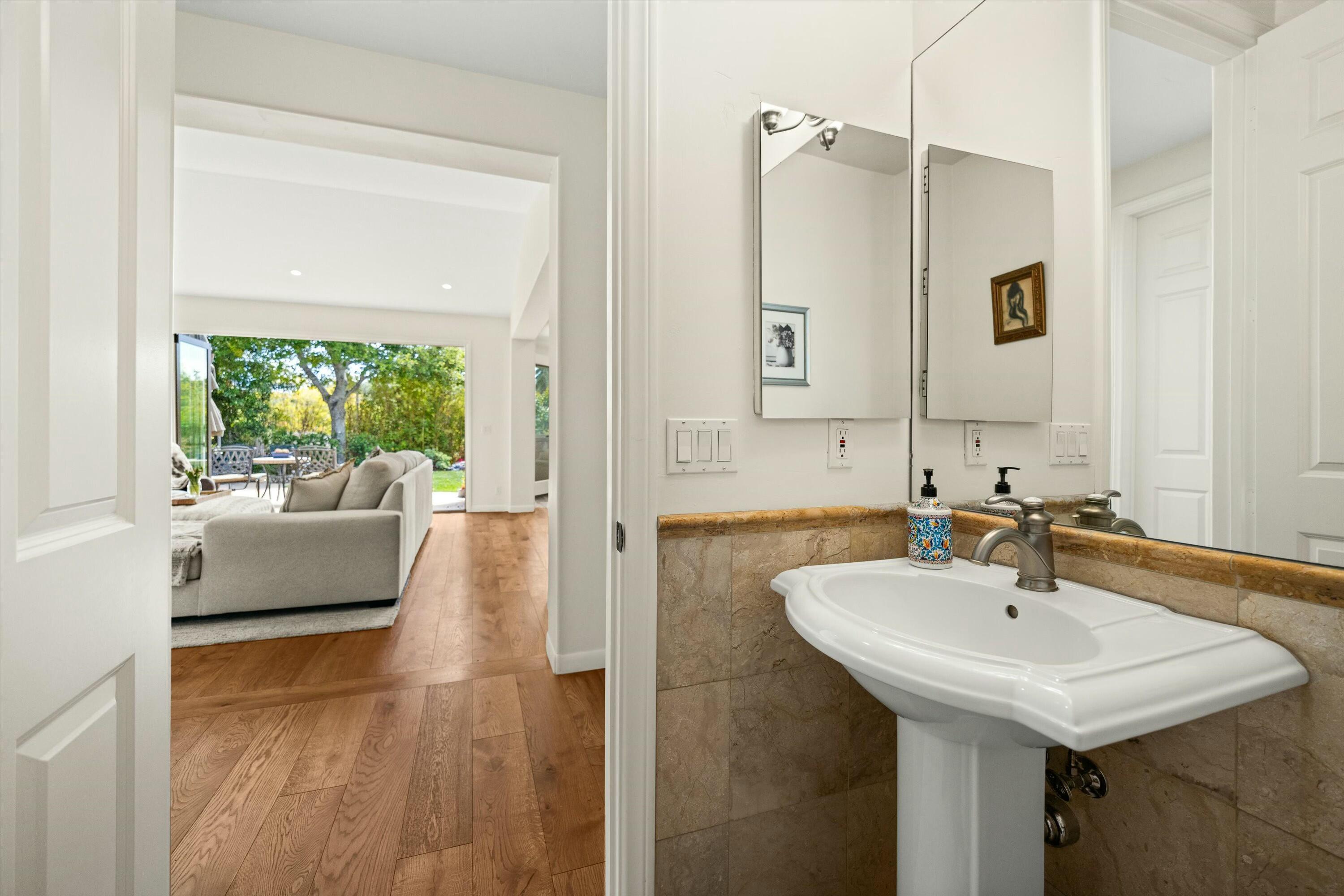 Santa Barbara, California 93110, United States, 4 Bedrooms Bedrooms, ,3 BathroomsBathrooms,Residential,Active,100474