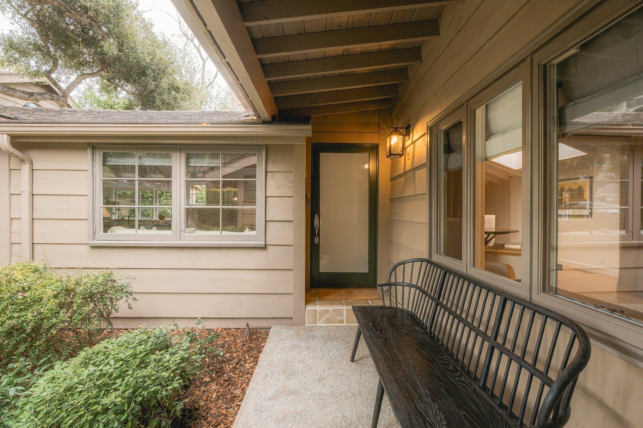1515 E Valley Road Apt C