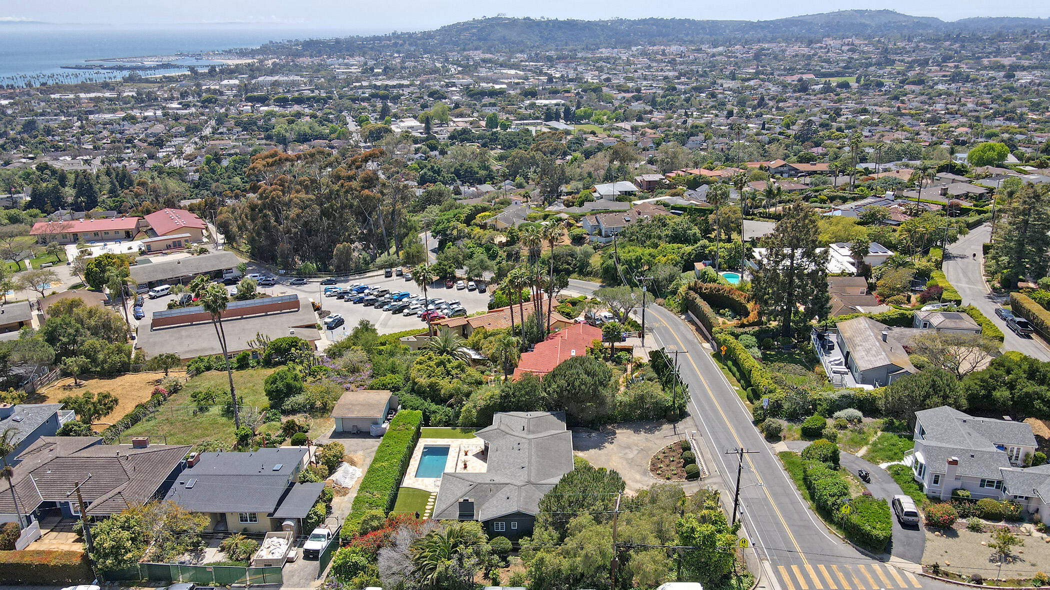 Santa Barbara, California 93103, United States, 3 Bedrooms Bedrooms, ,3 BathroomsBathrooms,Residential,Active,137410