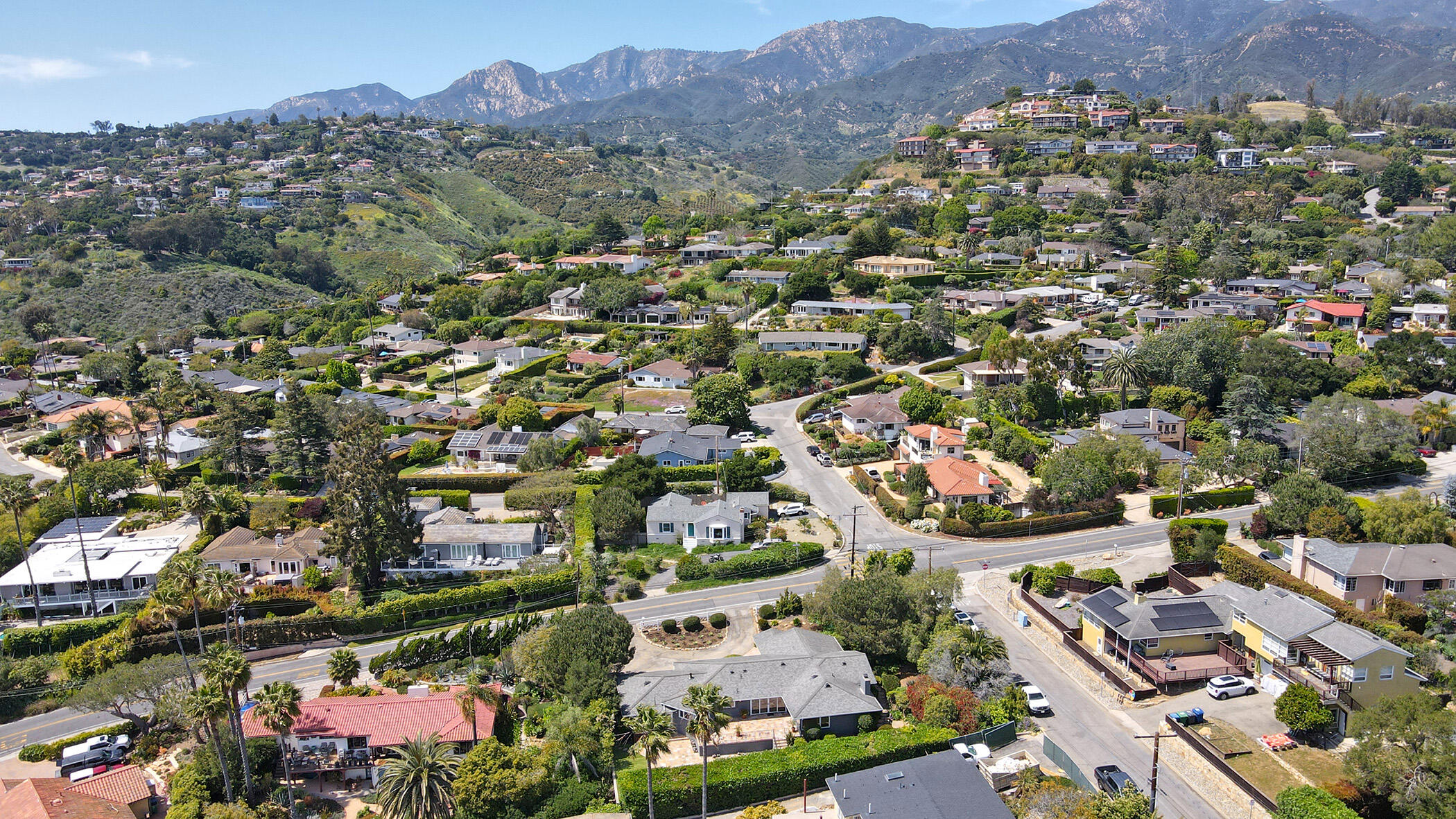 Santa Barbara, California 93103, United States, 3 Bedrooms Bedrooms, ,3 BathroomsBathrooms,Residential,Active,137410