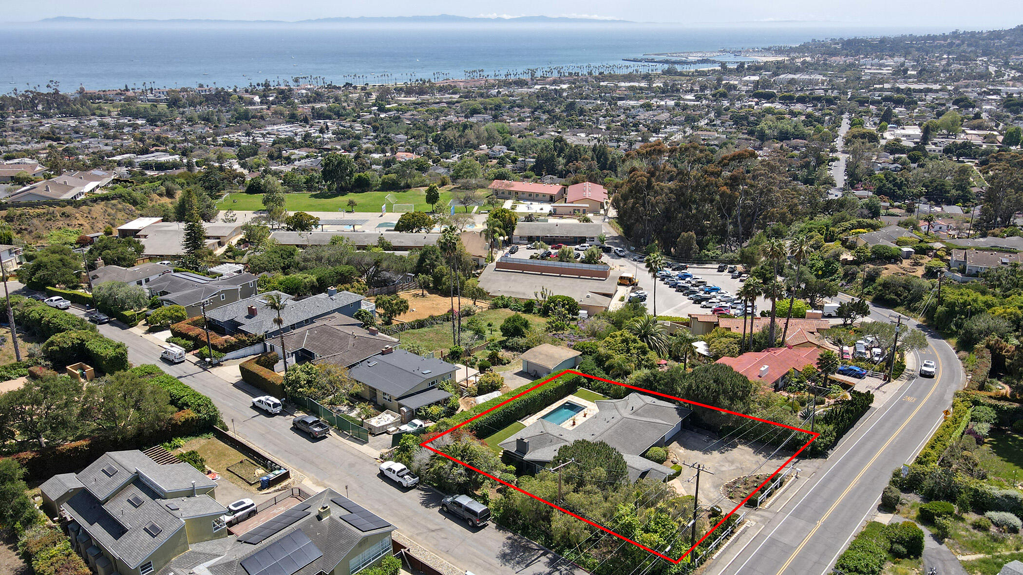 Santa Barbara, California 93103, United States, 3 Bedrooms Bedrooms, ,3 BathroomsBathrooms,Residential,Active,137410