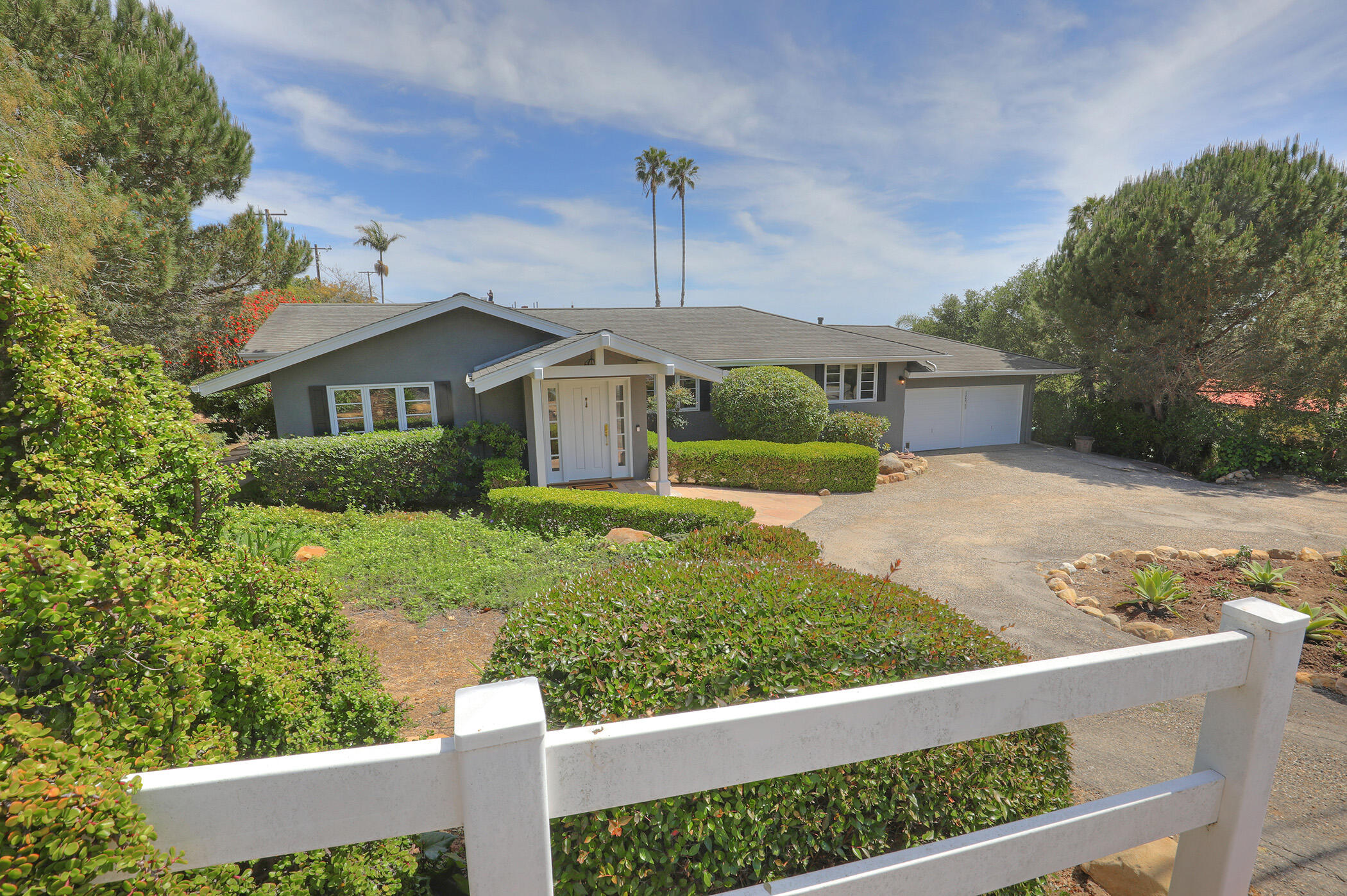 Santa Barbara, California 93103, United States, 3 Bedrooms Bedrooms, ,3 BathroomsBathrooms,Residential,Active,137410