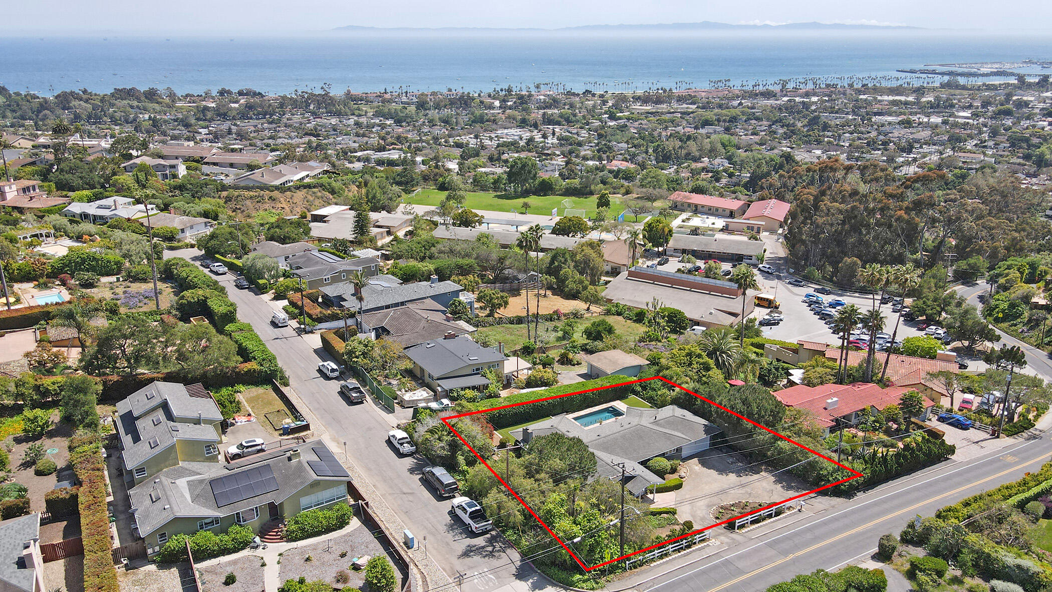 Santa Barbara, California 93103, United States, 3 Bedrooms Bedrooms, ,3 BathroomsBathrooms,Residential,Active,137410