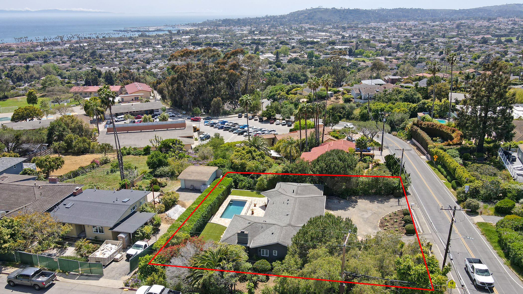 Santa Barbara, California 93103, United States, 3 Bedrooms Bedrooms, ,3 BathroomsBathrooms,Residential,Active,137410
