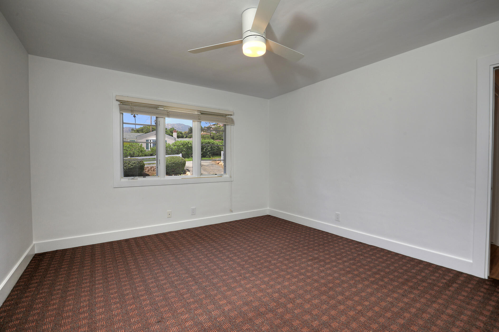 Santa Barbara, California 93103, United States, 3 Bedrooms Bedrooms, ,3 BathroomsBathrooms,Residential,Active,137410