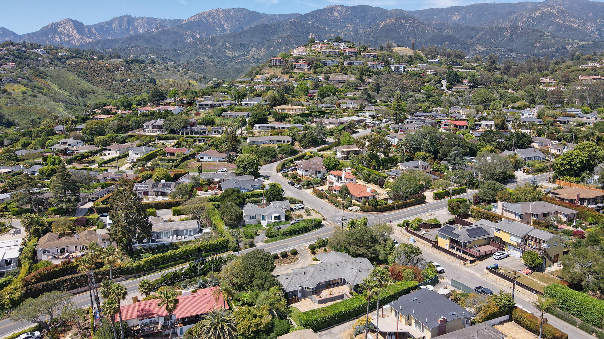 Santa Barbara, California 93103, United States, 3 Bedrooms Bedrooms, ,3 BathroomsBathrooms,Residential,Active,137410