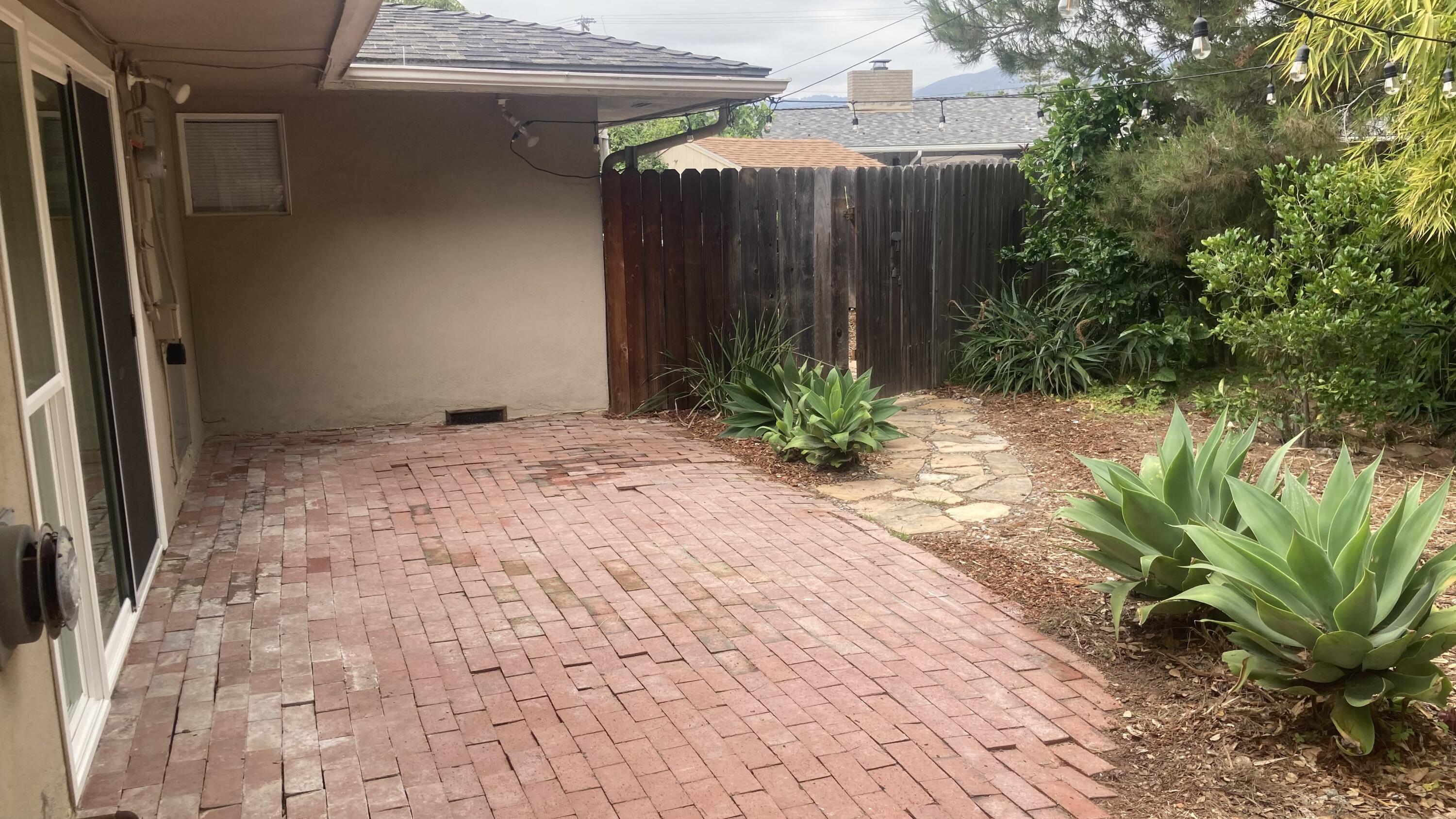 Santa Barbara, California 93110, United States, 3 Bedrooms Bedrooms, ,2 BathroomsBathrooms,Residential,Active,131616