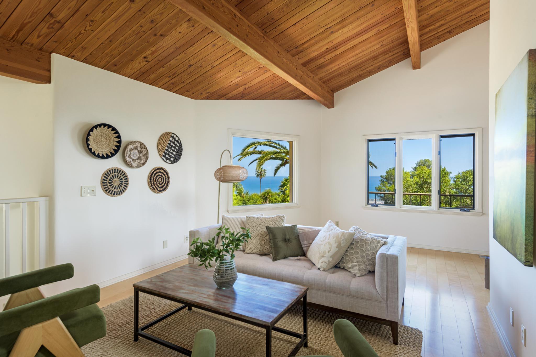 Santa Barbara, California 93103, United States, 4 Bedrooms Bedrooms, ,4 BathroomsBathrooms,Residential,Active,158434