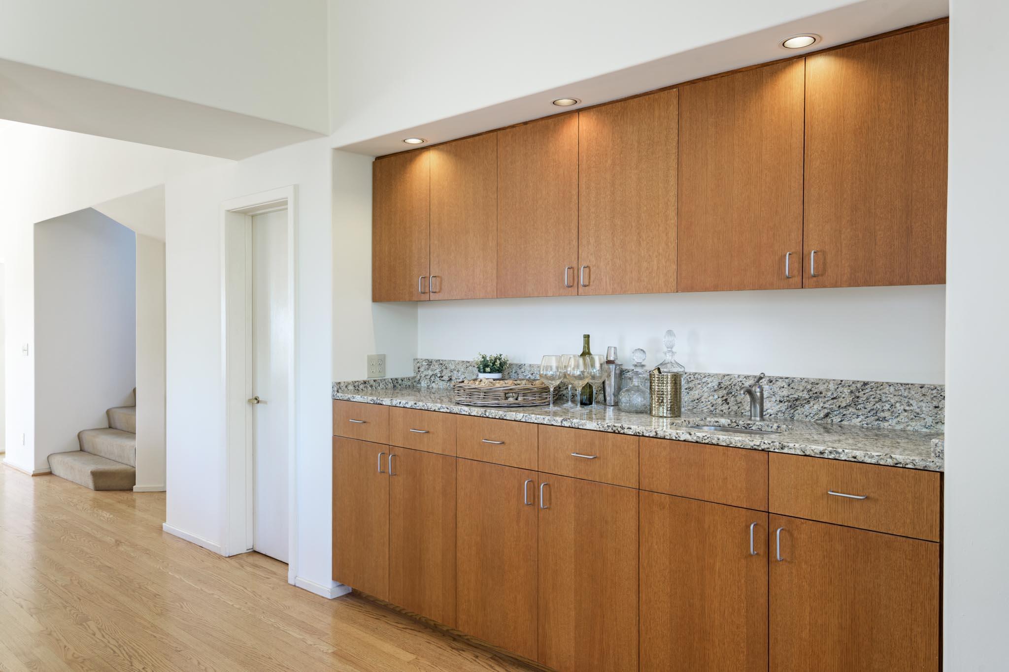 Santa Barbara, California 93103, United States, 4 Bedrooms Bedrooms, ,4 BathroomsBathrooms,Residential,Active,158434