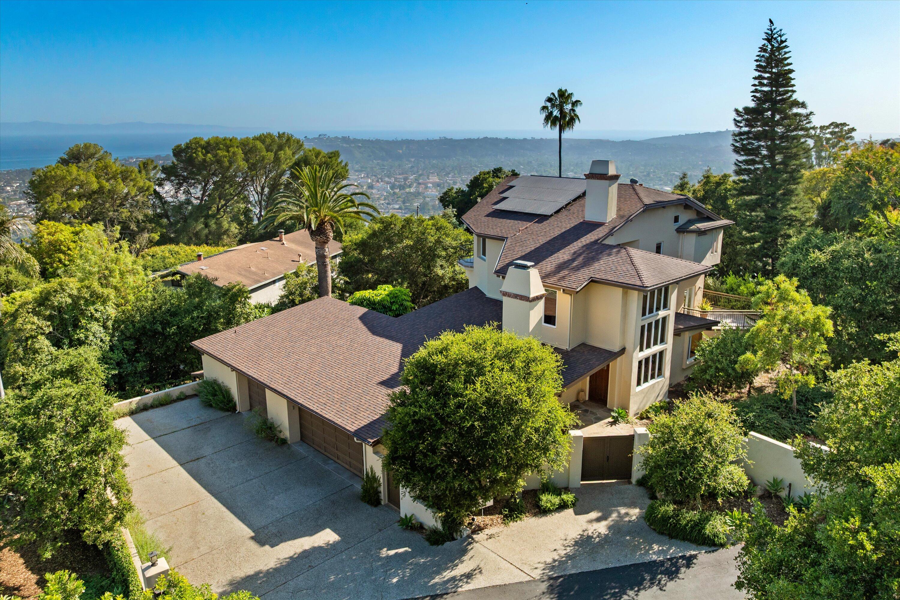 Santa Barbara, California 93103, United States, 4 Bedrooms Bedrooms, ,4 BathroomsBathrooms,Residential,Active,158434