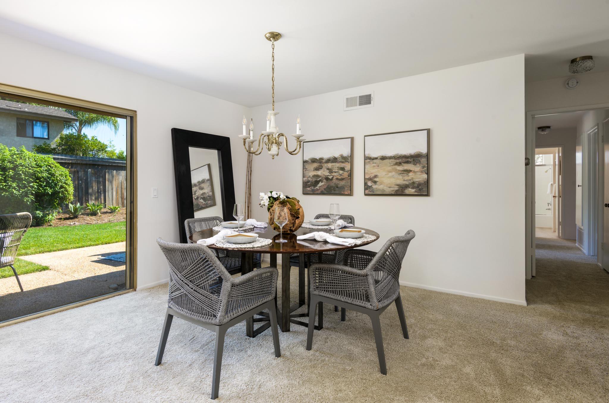 Santa Barbara, California 93111, United States, 4 Bedrooms Bedrooms, ,2 BathroomsBathrooms,Residential,Pending,216464